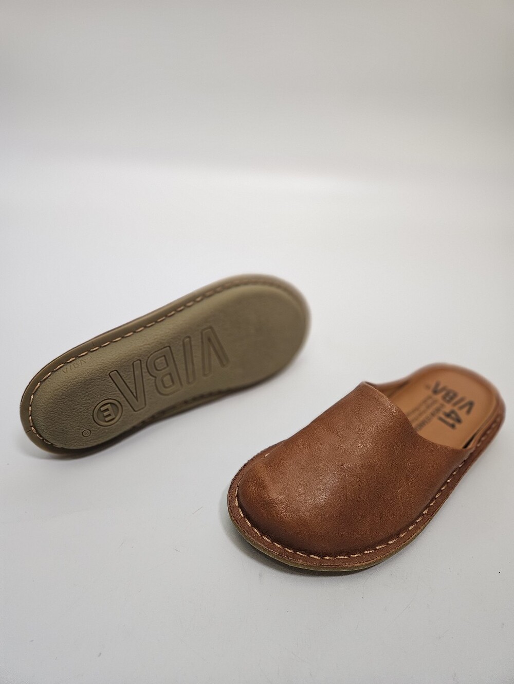 VIBAe Porto Leather Tan Women's Slides Size 11 Portugal Quiet Luxury